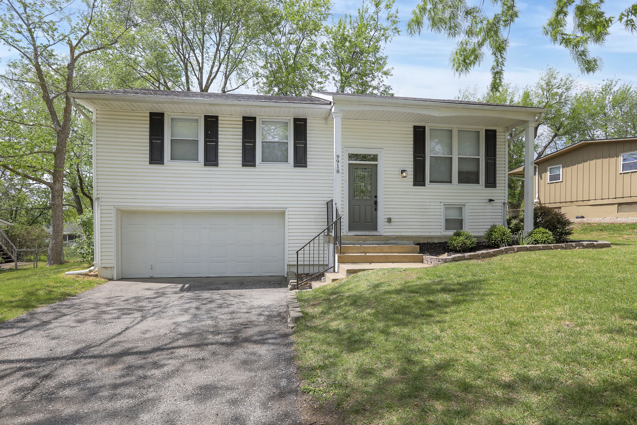 How One Lenexa, KS Family Bought Their Next Home Before Selling — Without Making Two Mortgage Payments